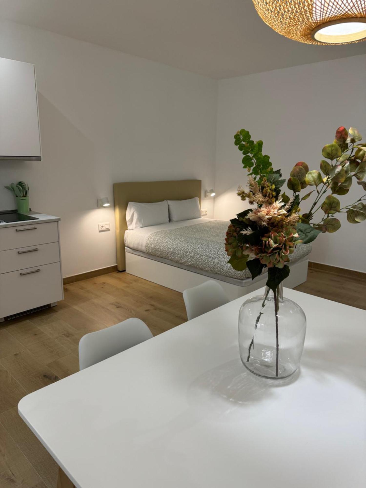 Alderete Suites Malaga Exterior photo
