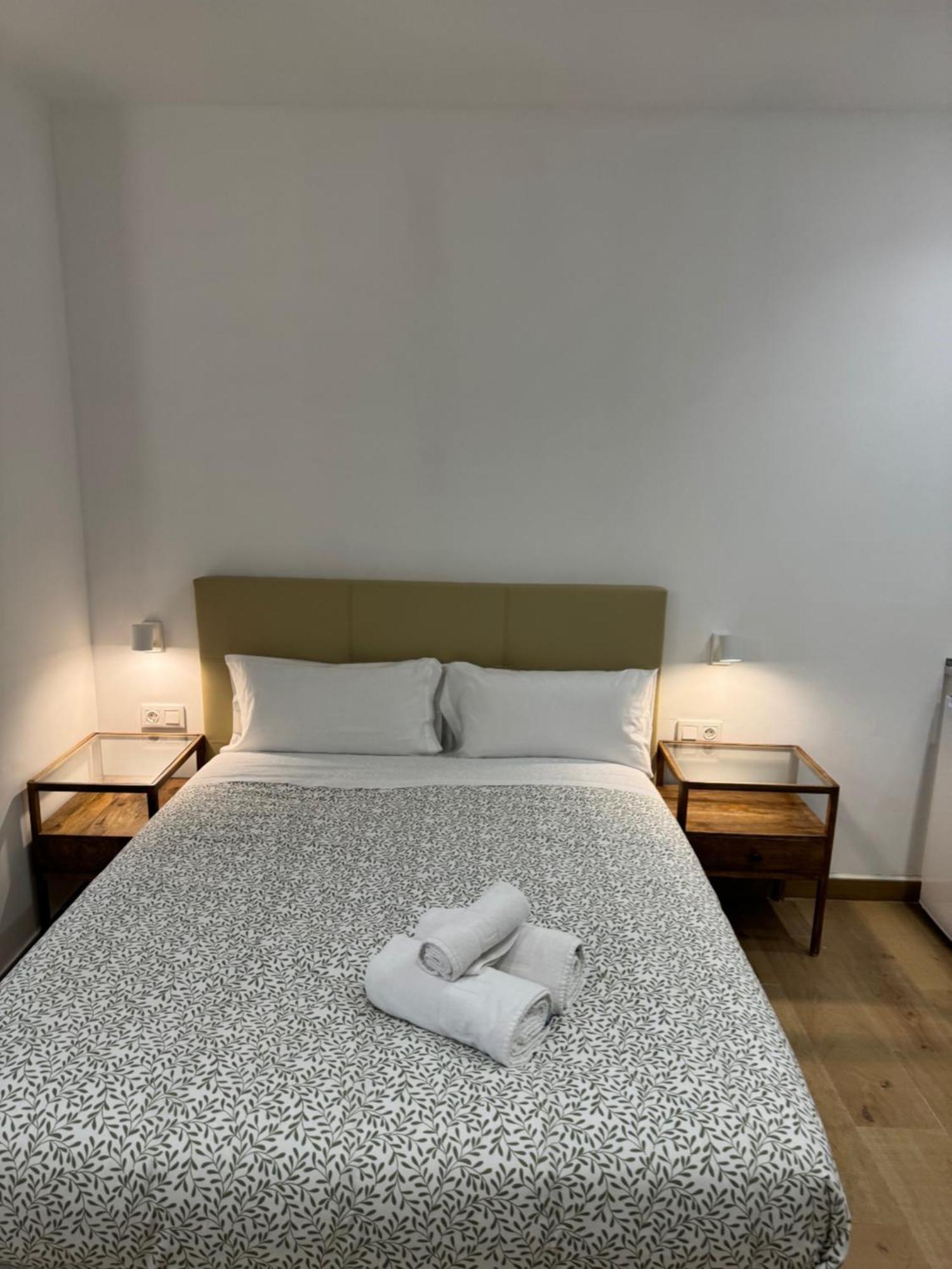 Alderete Suites Malaga Exterior photo